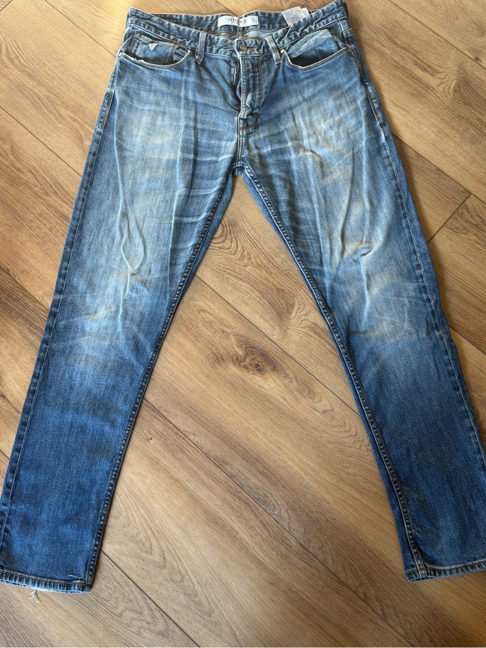 Me Guess Faded Jeans - Classic Slim Fit. Size 34.